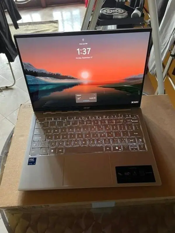 Acer Swift OLED Lite SFL14
