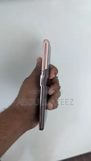 Samsung Galaxy S21 (Used)