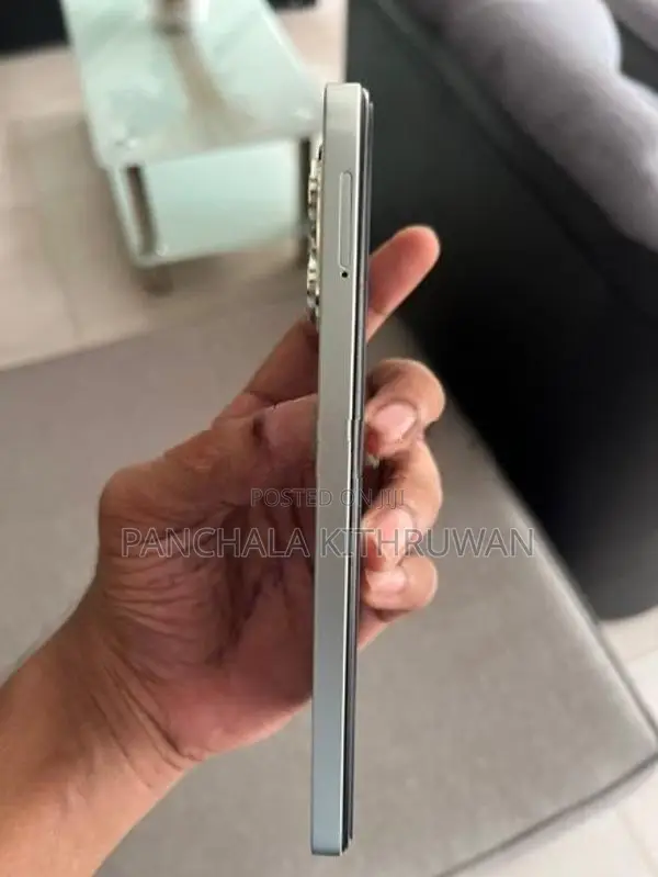 ZTE nubia V70 (Used)