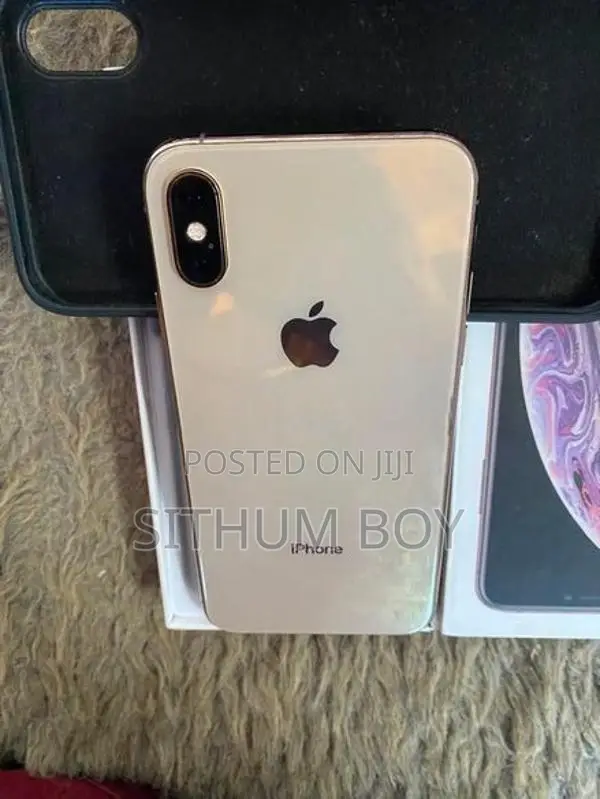 Apple iPhone XS (Used)