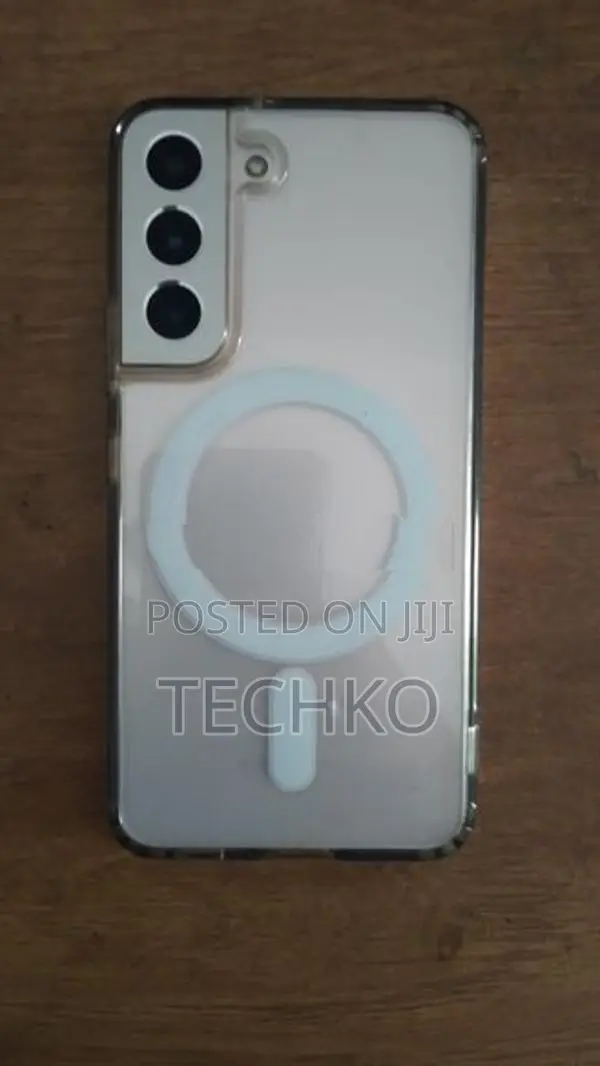 Samsung Galaxy S22 (Used)