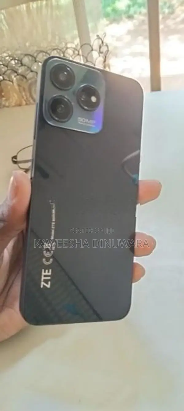 ZTE Blade V50 Design (Used)