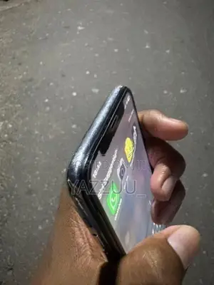 Apple iPhone X (Used)