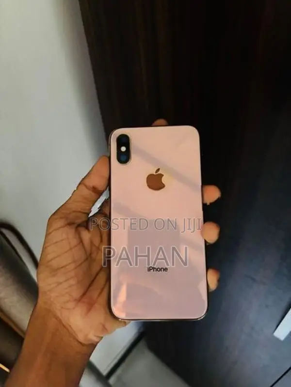 Apple iPhone XS (Used)