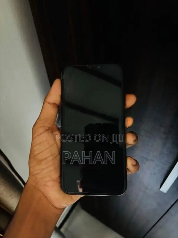 Apple iPhone XS (Used)