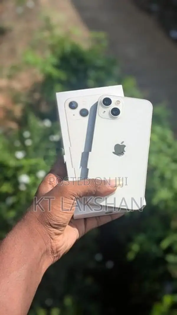 Apple iPhone 13 (Used)
