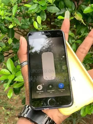 Apple iPhone 8 (Used)