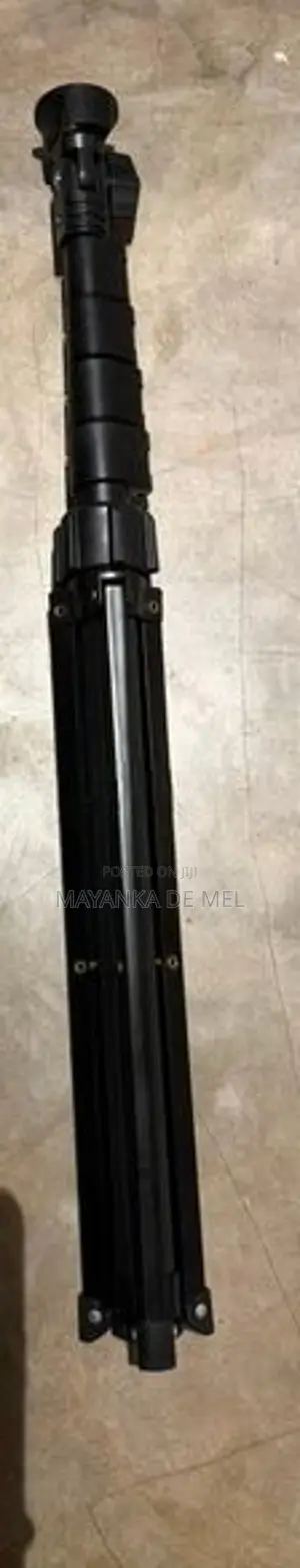 Tripod With Bluetooth Button