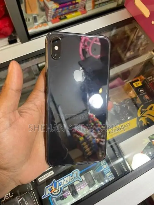 Apple iPhone XS Max (Used)