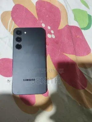 Samsung Galaxy S23 (Used)