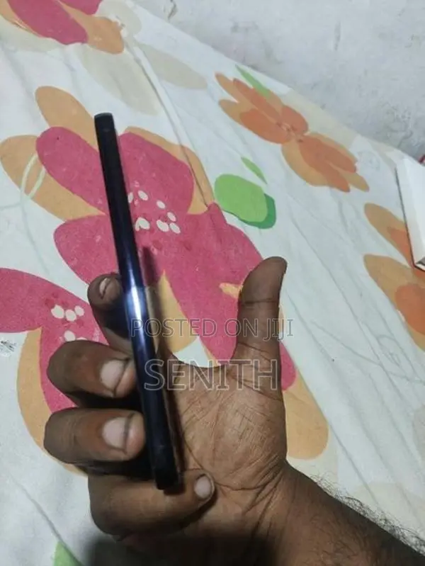 Samsung Galaxy S23 (Used)
