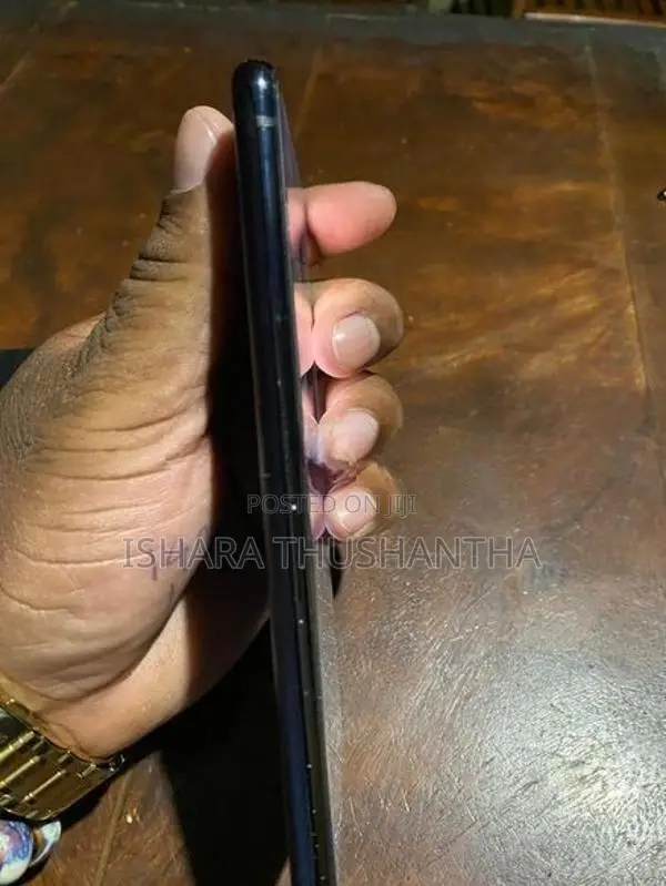 Samsung Galaxy S20FE (Used)