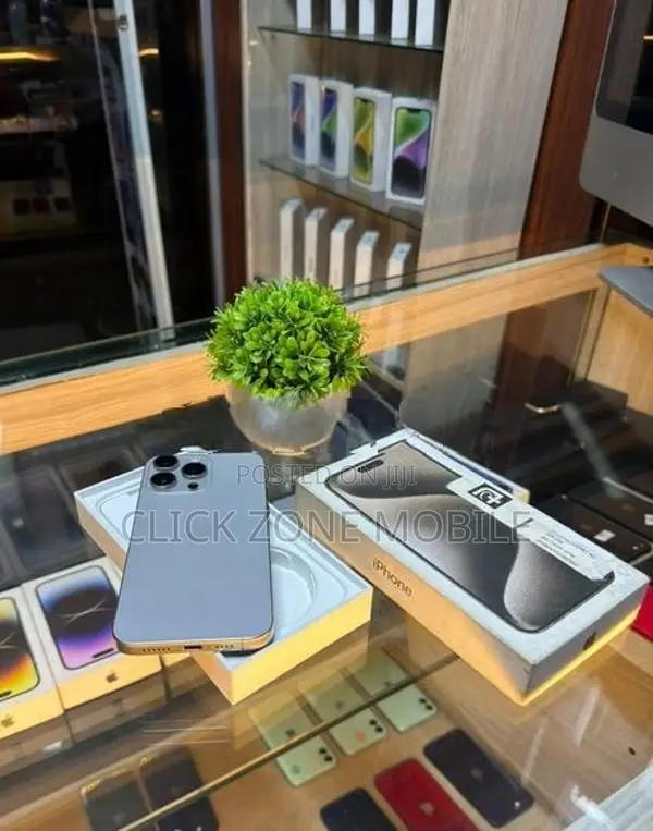 Apple iPhone 15 Pro Max (Used)