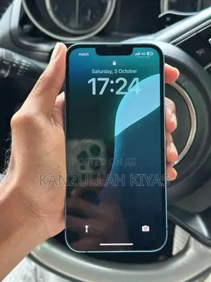Apple iPhone 13 (Used)