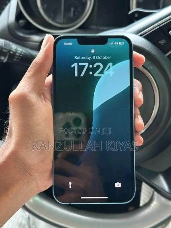 Apple iPhone 13 (Used)