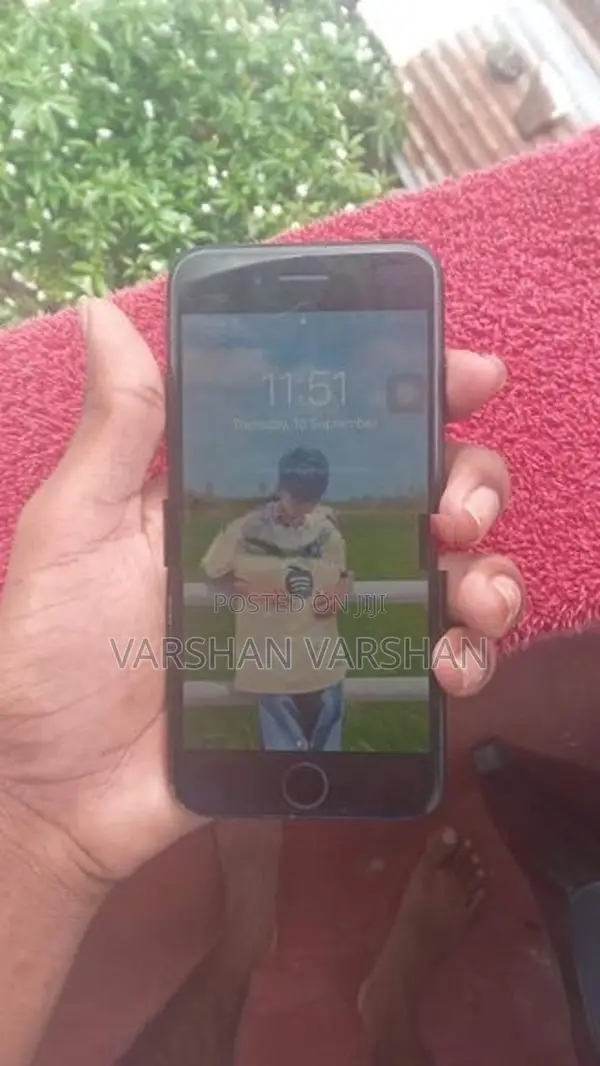 Apple iPhone 7 (Used)