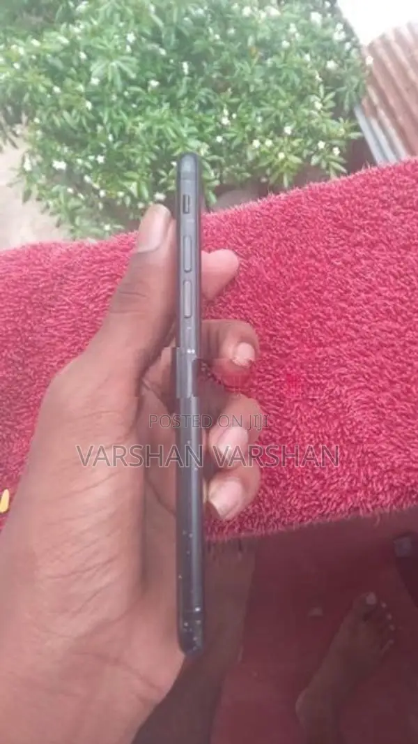 Apple iPhone 7 (Used)