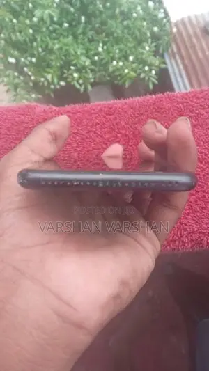 Apple iPhone 7 (Used)