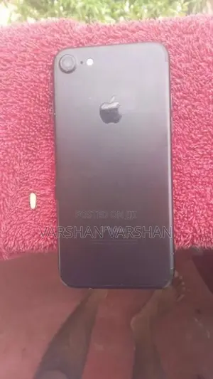Apple iPhone 7 (Used)