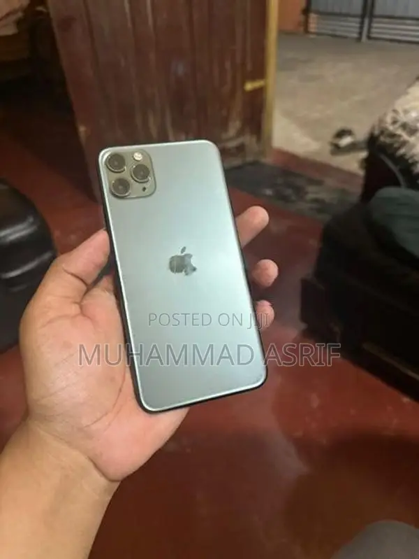 Apple iPhone 11 Pro Max (Used)