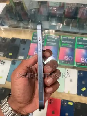 Apple iPhone 14 (Used)