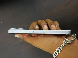 Apple iPhone 15 (Used)