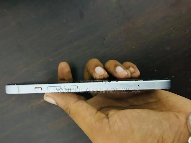 Apple iPhone 15 (Used)