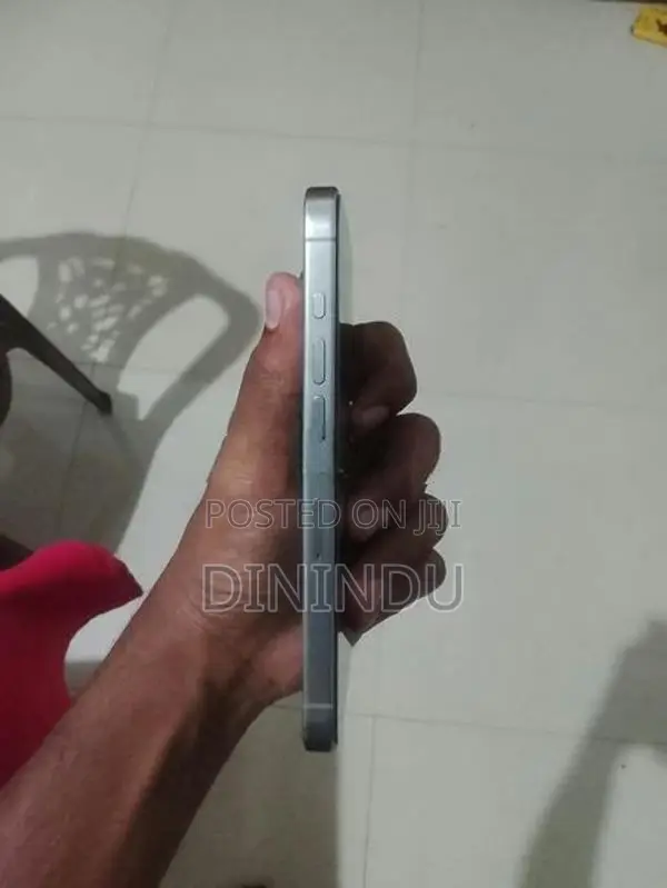 Apple iPhone 15 Pro (Used)
