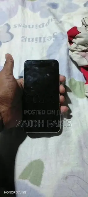 Apple iPhone X (Used)