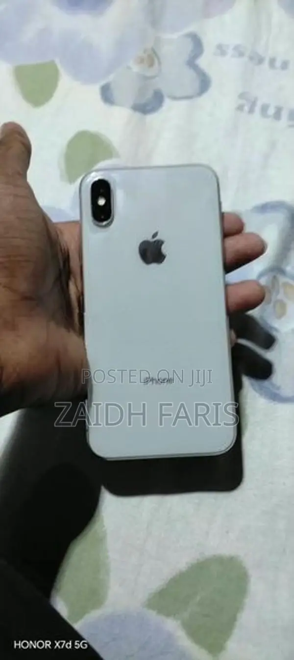 Apple iPhone X (Used)