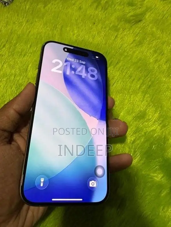 Apple iPhone 15 Pro (Used)