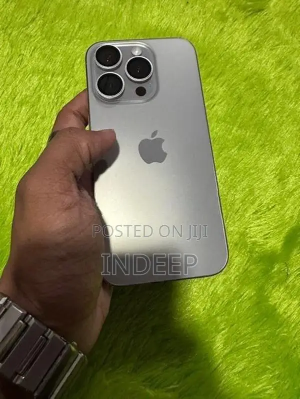 Apple iPhone 15 Pro (Used)