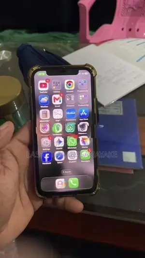Apple iPhone 11 Pro 256GB (Used)