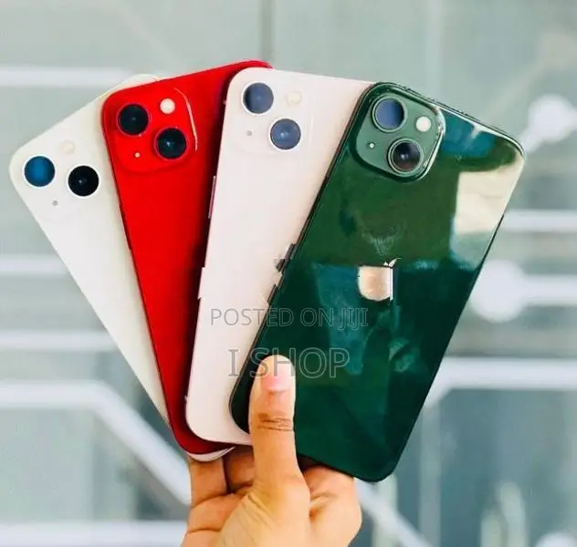 Apple iPhone 13 (Used)