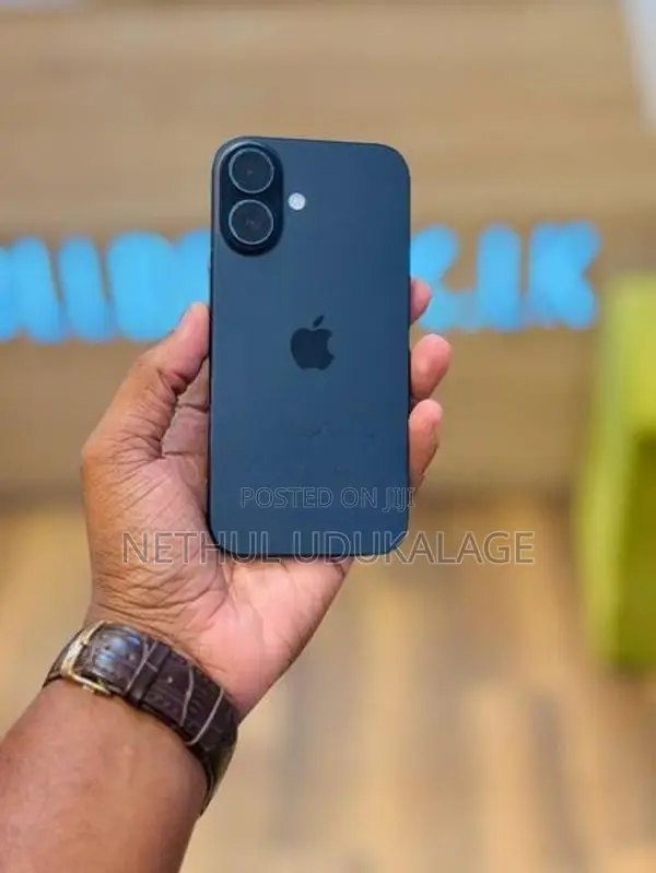 Apple iPhone 16 128GB (Used)