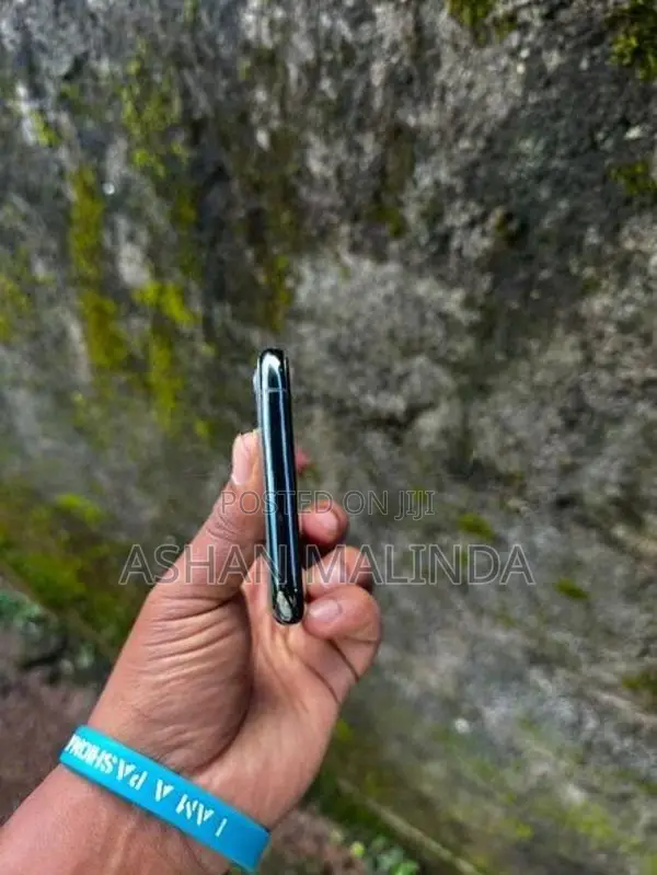 Apple iPhone 11 Pro (Used)
