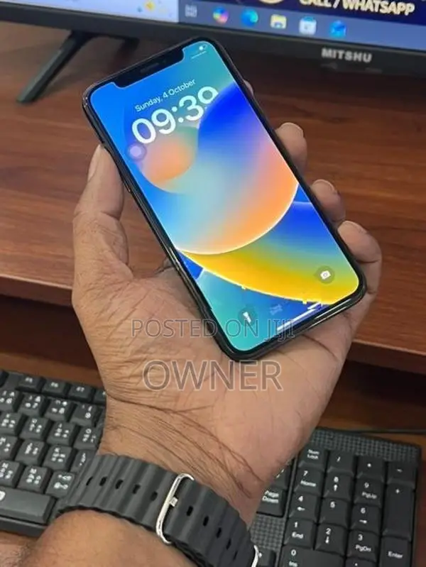 Apple iPhone X (Used)