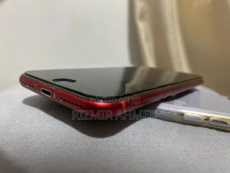 Apple iPhone 8 (Used)