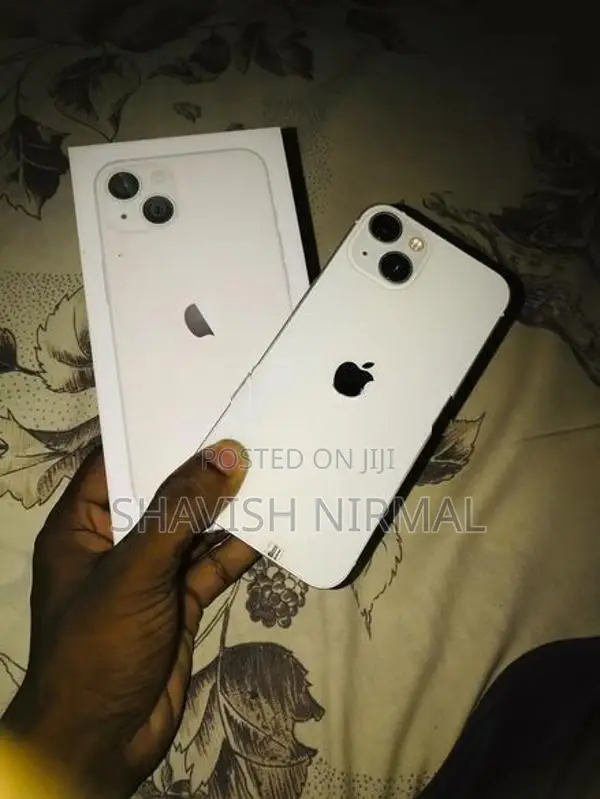 Apple iPhone 13 (Used)