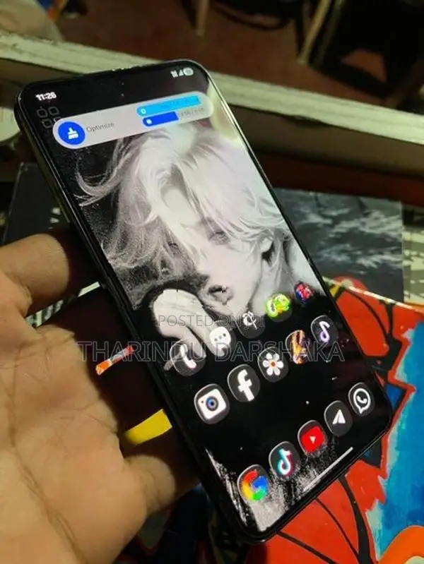 Samsung Galaxy S22 (Used)