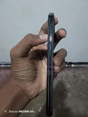Apple iPhone X (Used)