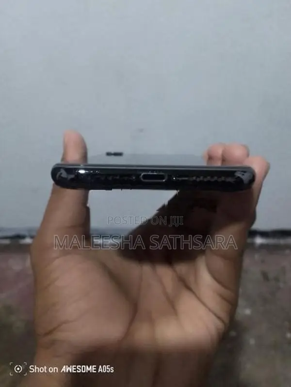Apple iPhone X (Used)