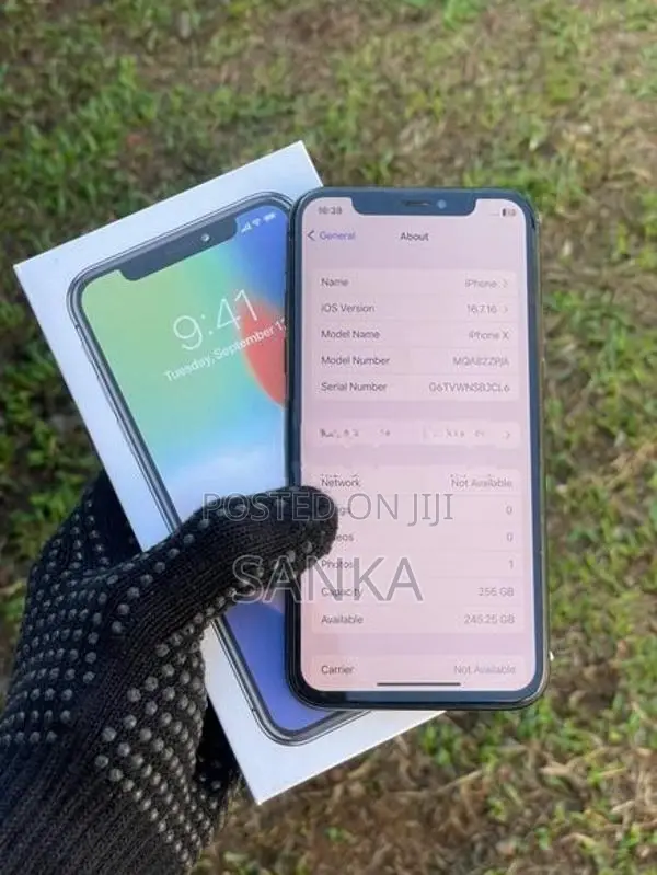 Apple iPhone X (Used)