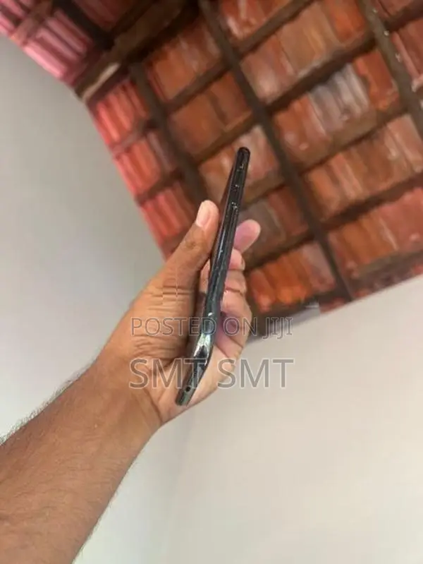 Apple iPhone X (Used)