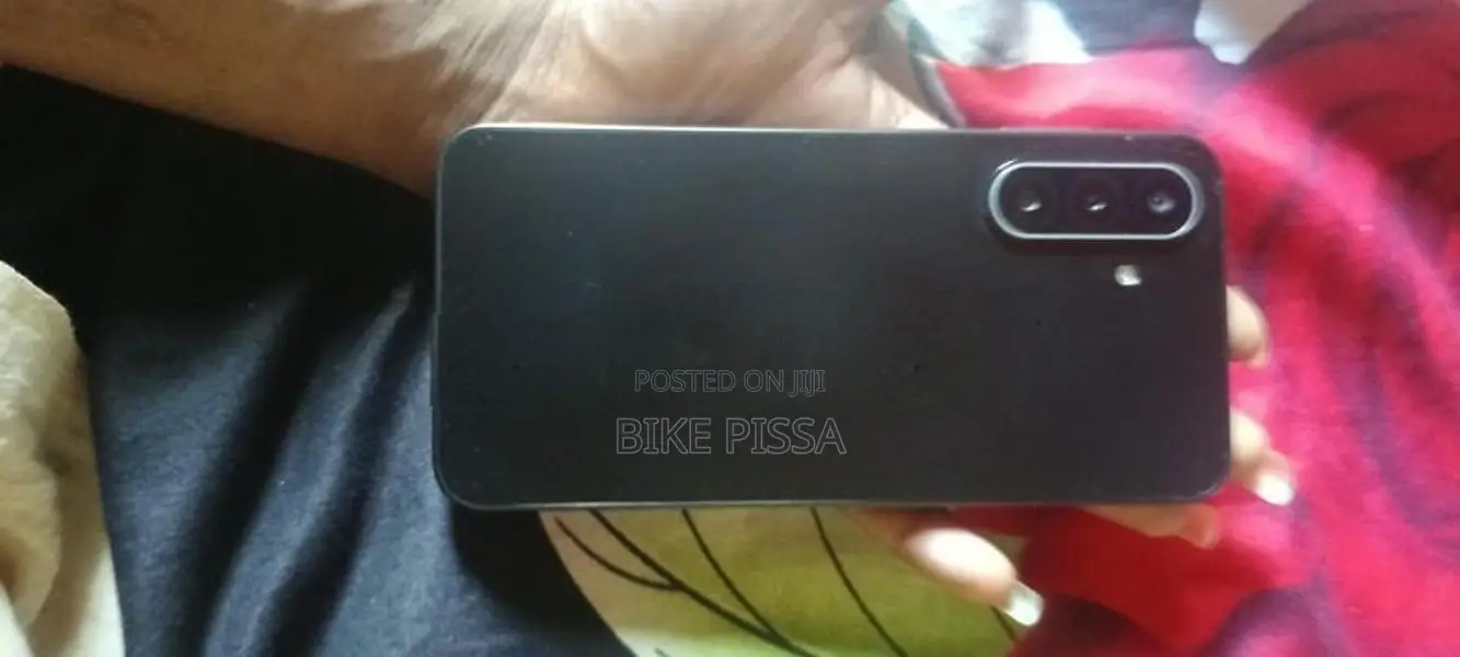 Samsung Galaxy A17 (Used)