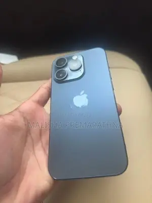 Apple iPhone 15 Pro (Used)