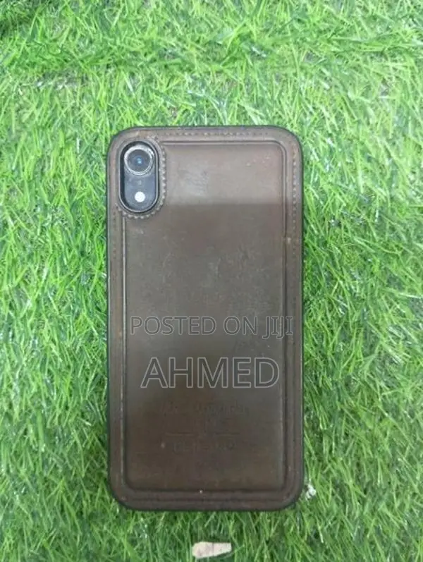 Apple iPhone XR (Used)