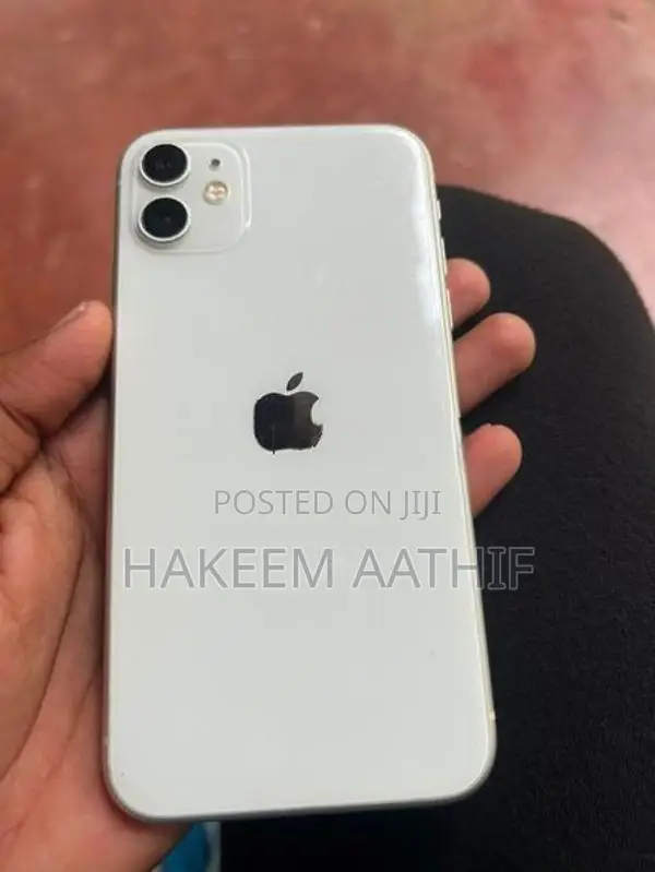 Apple iPhone 11 (Used)