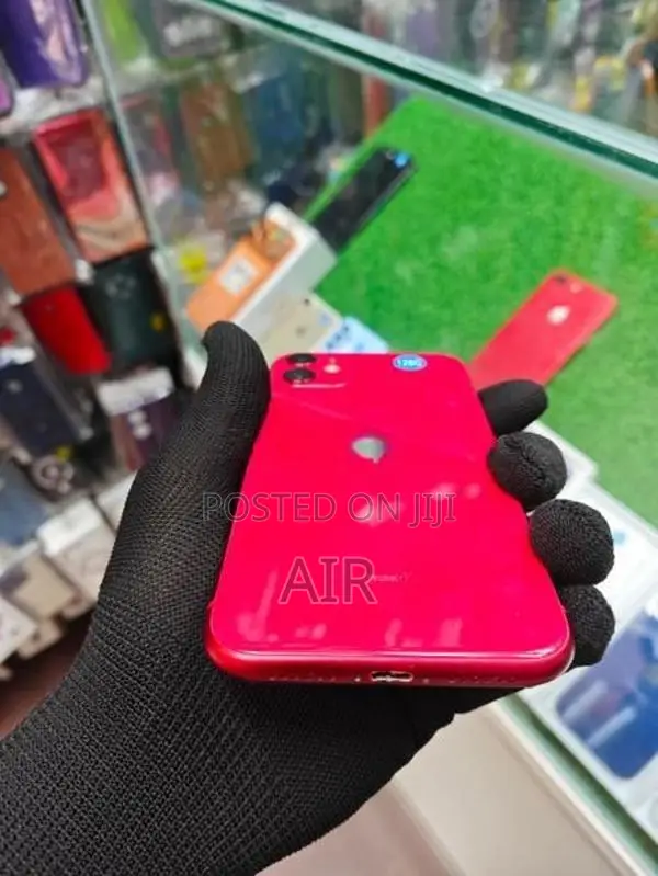 Apple iPhone 12 (Used)