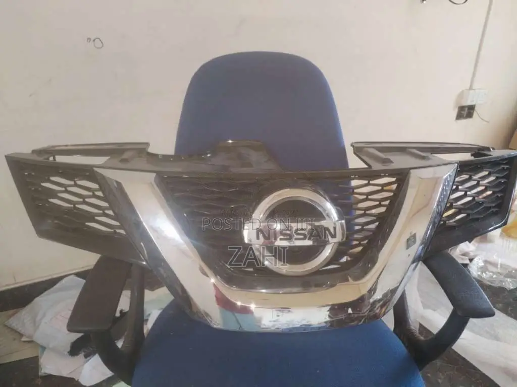 x trail front shel for Car